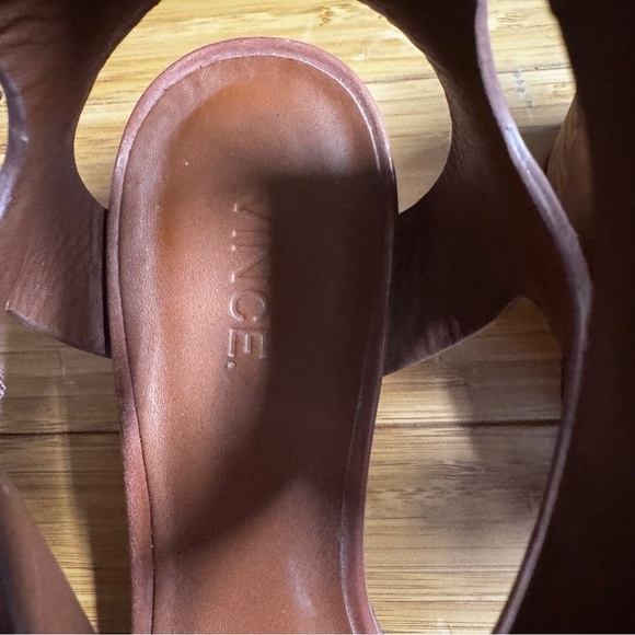 Vince Ria brown leather ankle doble strap size 9 sandals pumps - Picture 7 of 9